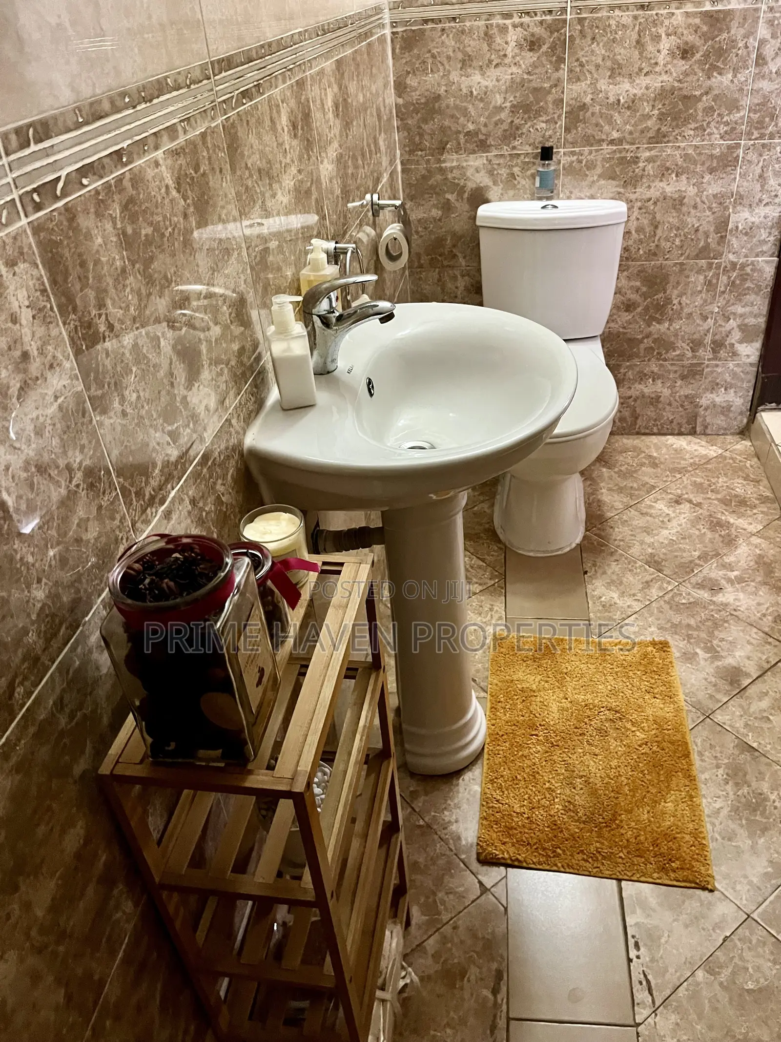5bdrm House in Adjiriganor for sale