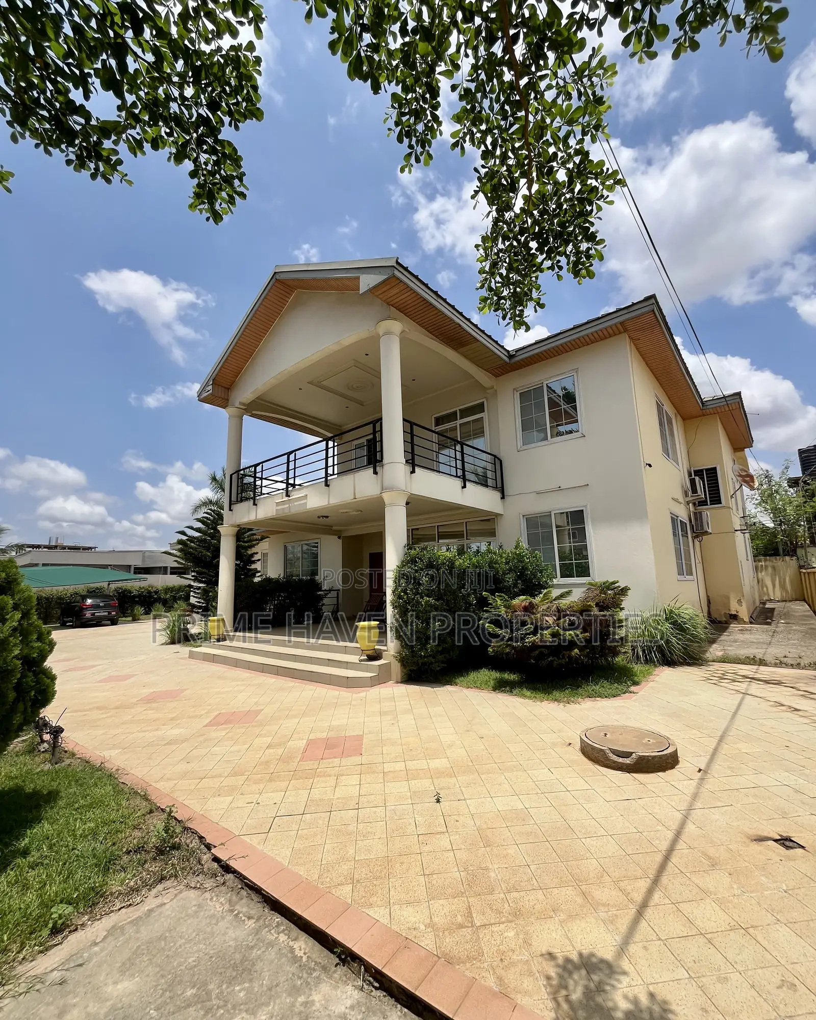 5bdrm House in Adjiriganor for sale
