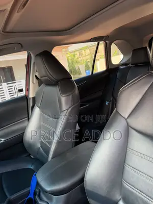 Toyota RAV4 XLE Premium AWD 2019 Red