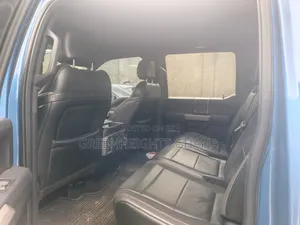 Ford F-150 Raptor 2023 Blue