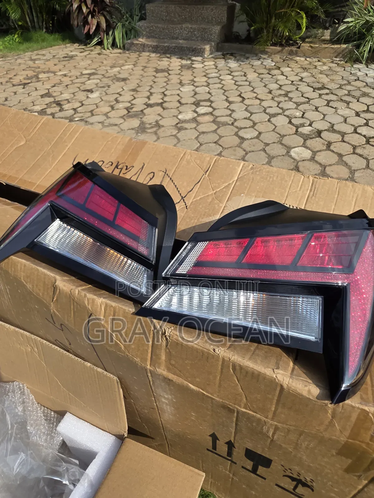 Tail Light Complete Set for 2021-2023 Hyundai Elantra | Genuine OEM