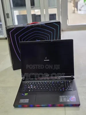 New Laptop MSI Raider GE78HX 32GB Intel Core i9 SSD 2T