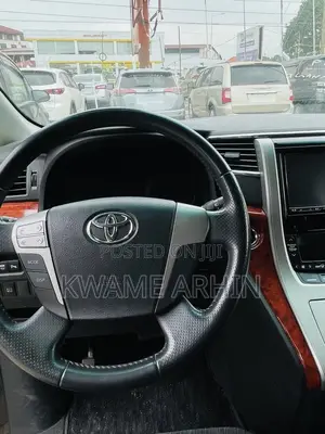 Toyota Vellfire Z 2.4 FWD 7-Seater 2013 Burgundy