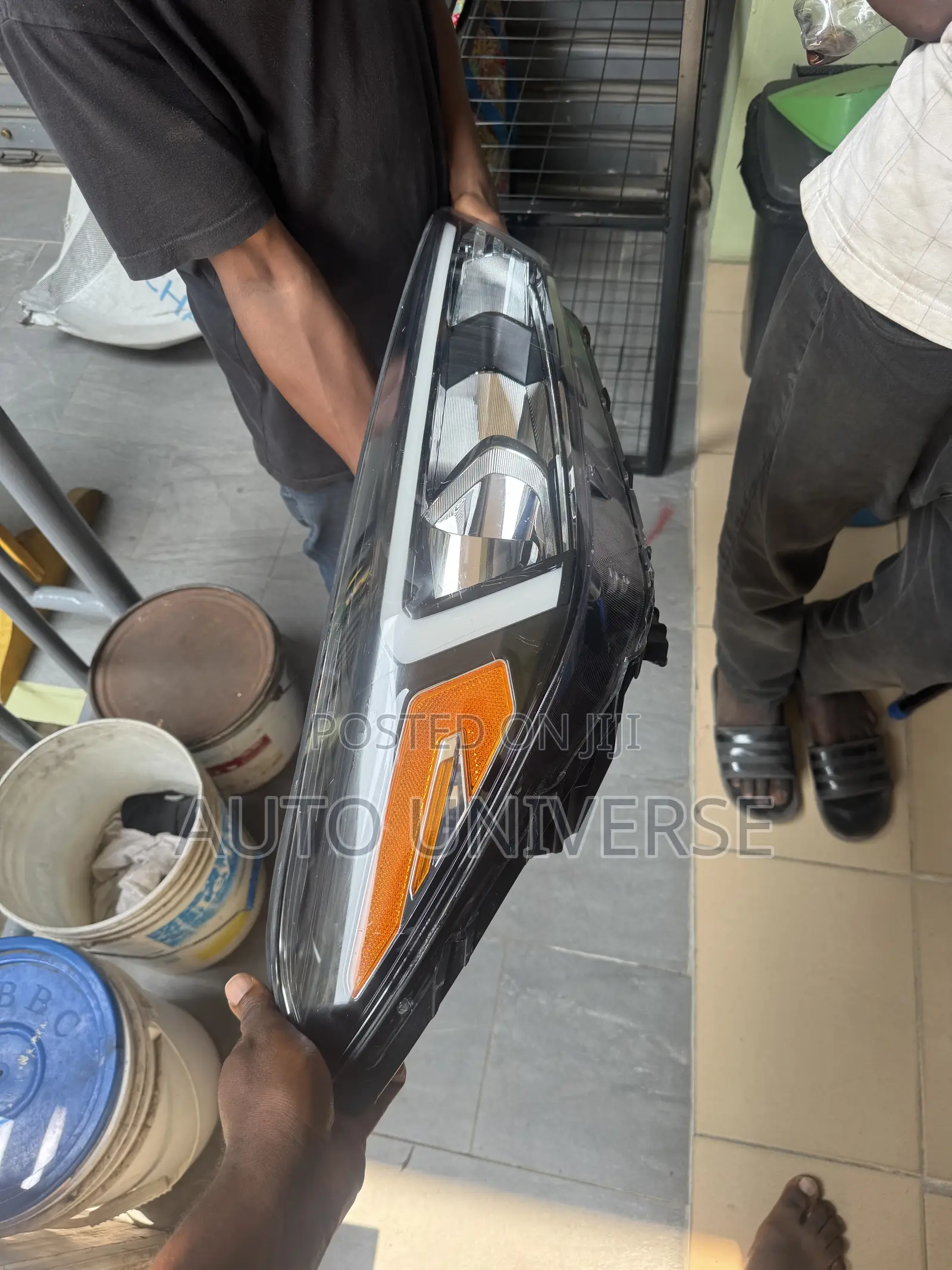 Hyundai Tucson 2018,2019, 2020 Headlight Available