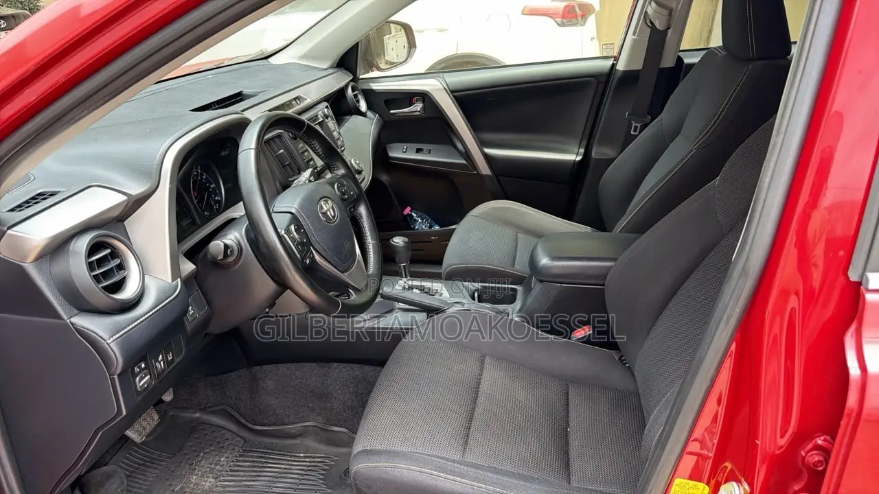 Toyota RAV4 2017 Red