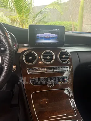 Mercedes-Benz C300 2016 Black