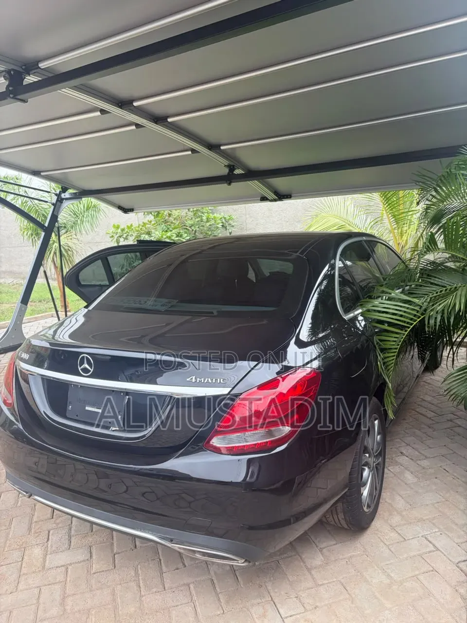 Mercedes-Benz C300 2016 Black