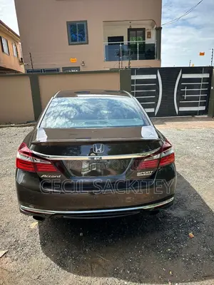 Honda Accord Sport 4dr Sedan FWD (2.4L 4cyl 2A) 2017 Brown