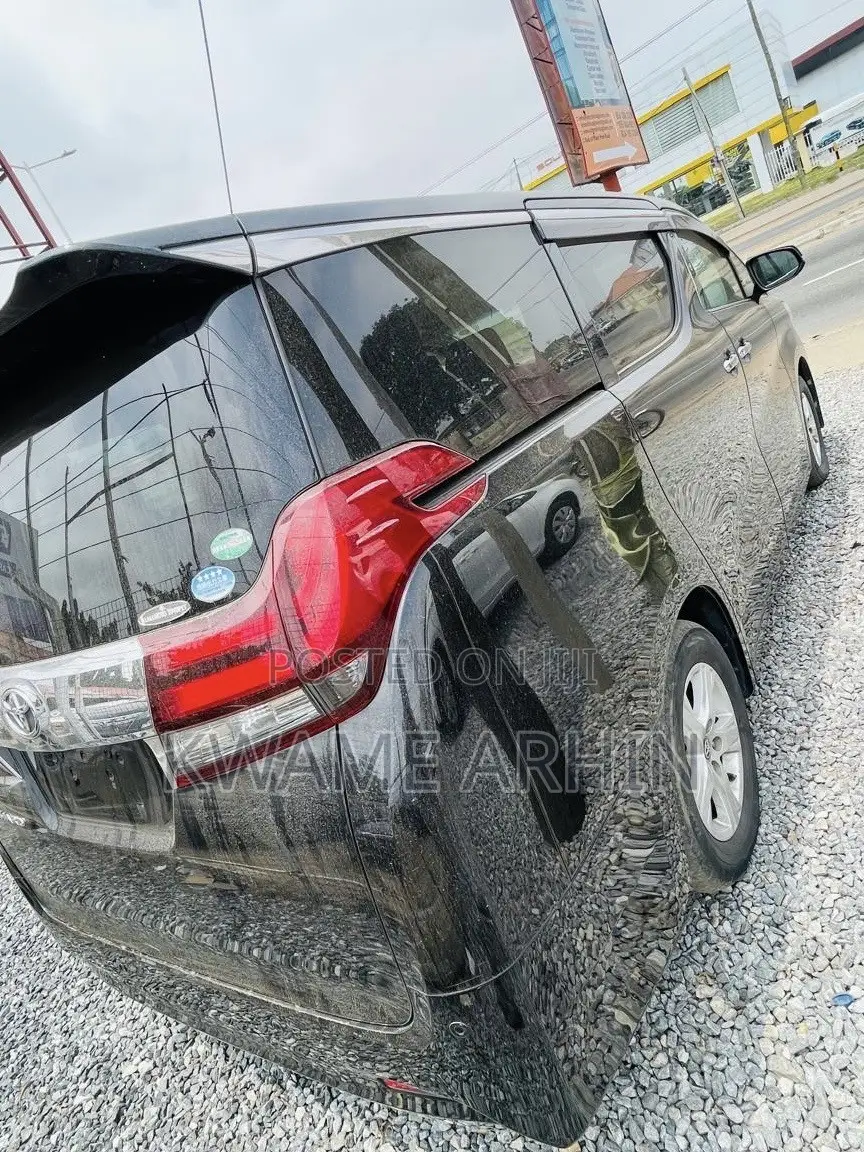 Toyota Alphard 2.4 Petrol FWD 2015 Black