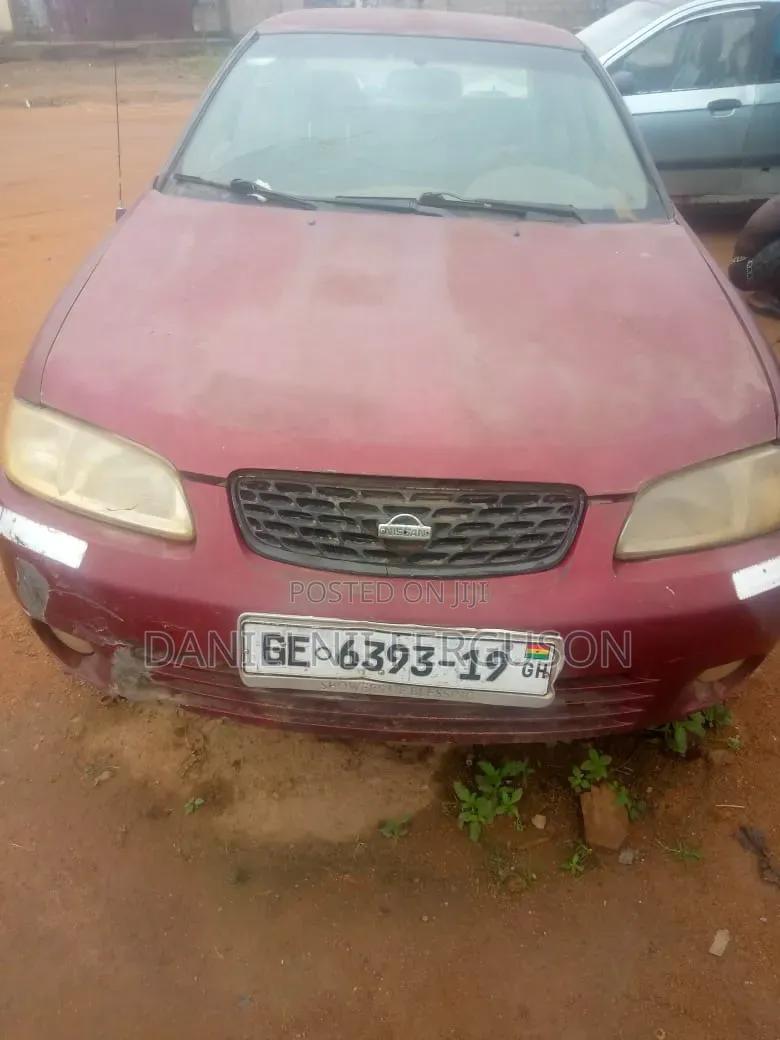 Nissan Sentra 2001 Red
