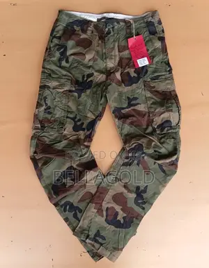 Camo Cargo Pants / Camo Cargo Trousers