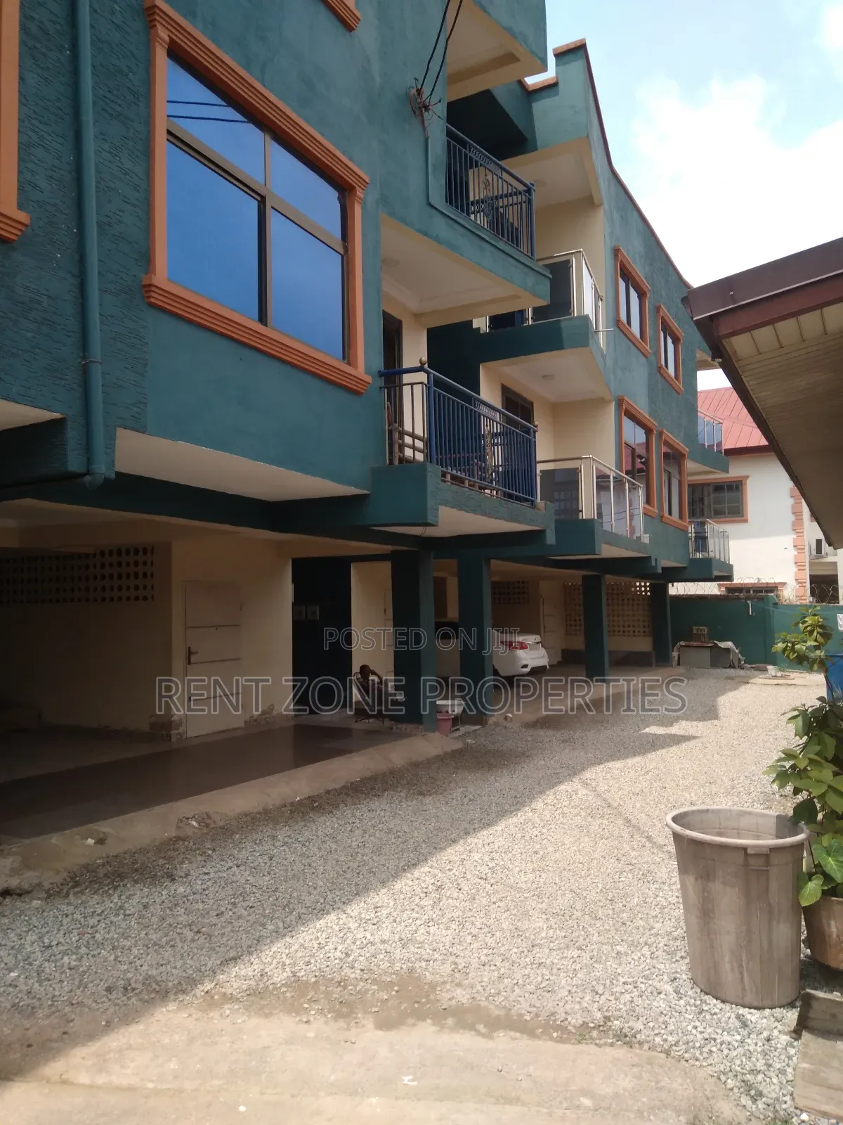 2bdrm Apartment in Mile 7 for rent