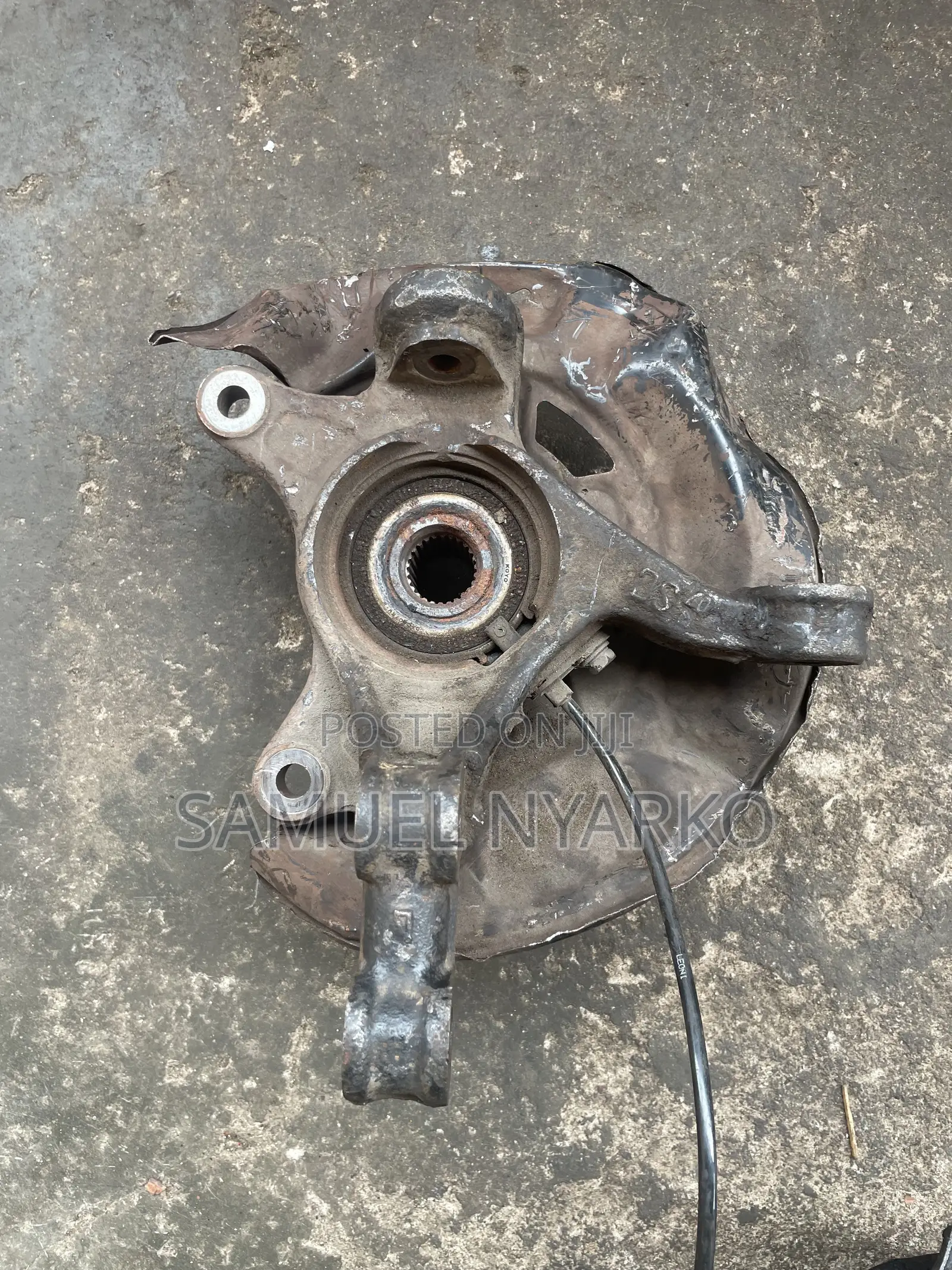 Toyota Yaris/Vitz Front Hub