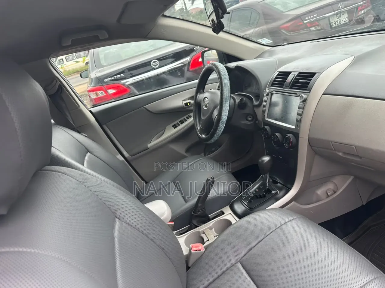 Toyota Corolla 2010 Silver