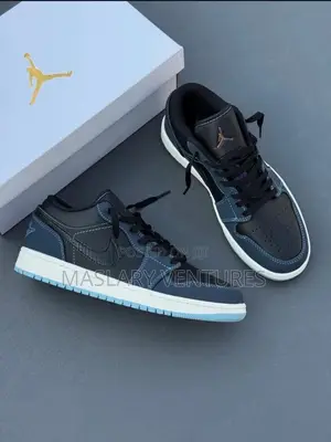 Air Jordan 1low