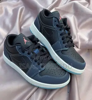 Air Jordan 1low