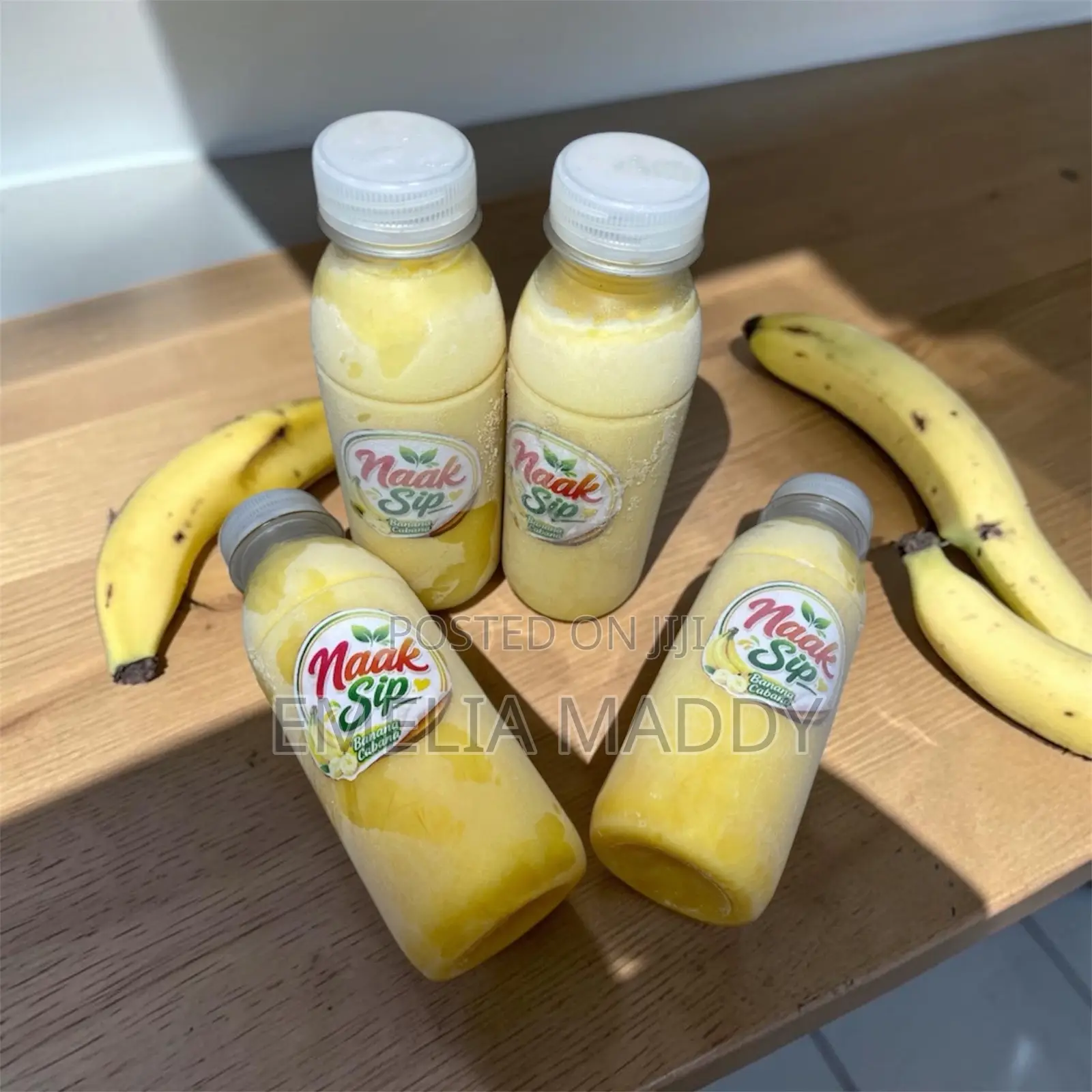 Naak Sip (Banana Cabana)