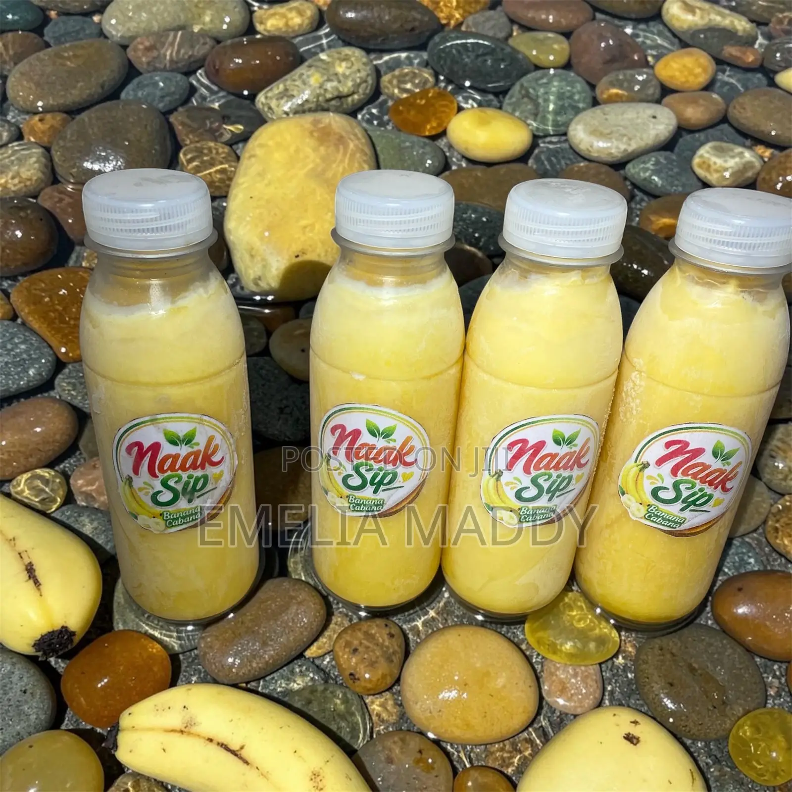 Naak Sip (Banana Cabana)