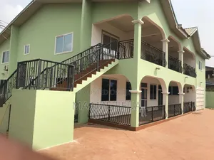 6bdrm House in Westlands, Accra Metropolitan for sale