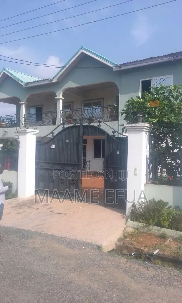 6bdrm House in Westlands, Accra Metropolitan for sale