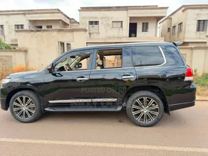 Toyota Land Cruiser 2015 Black