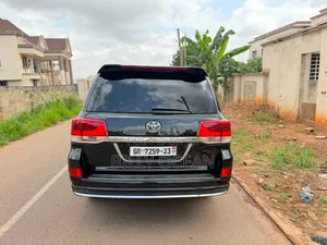 Toyota Land Cruiser 2015 Black