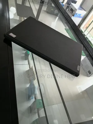 Laptop Lenovo 300e 4GB Intel Pentium eMMC 128GB