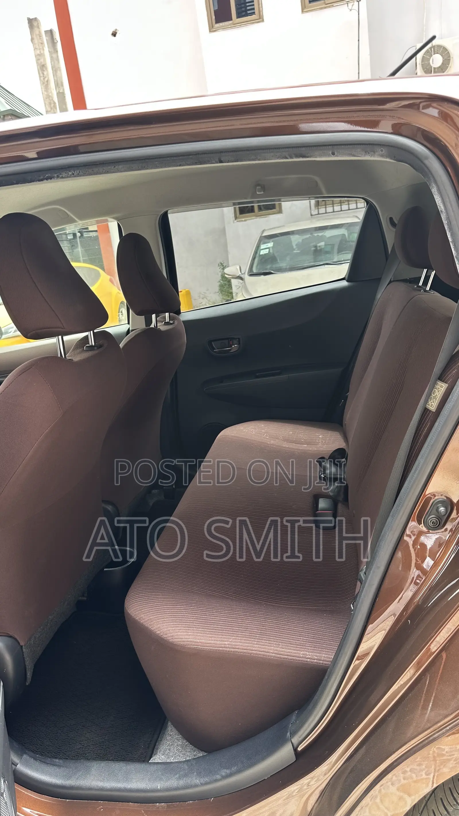 Toyota Vitz 2011 Brown