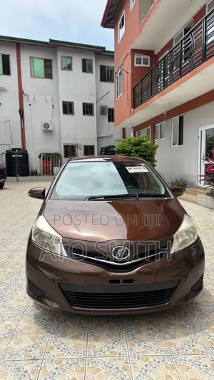 Toyota Vitz 2011 Brown