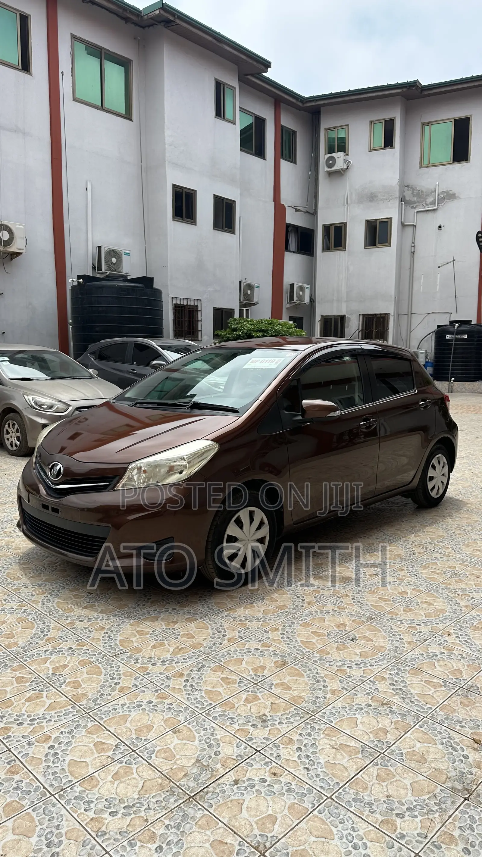 Toyota Vitz 2011 Brown