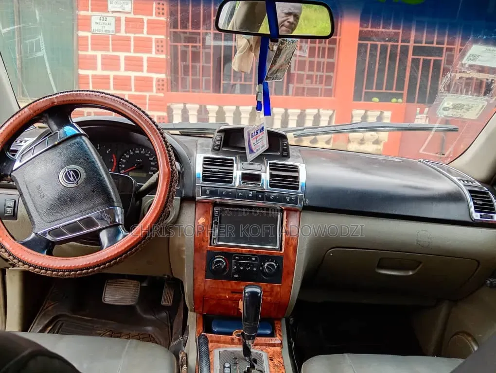 SsangYong Rexton 2010 Black
