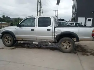 Toyota Tacoma 2005 Silver