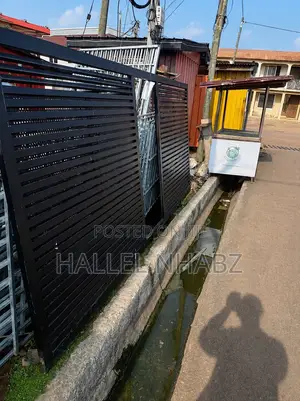 Sliding Gate
