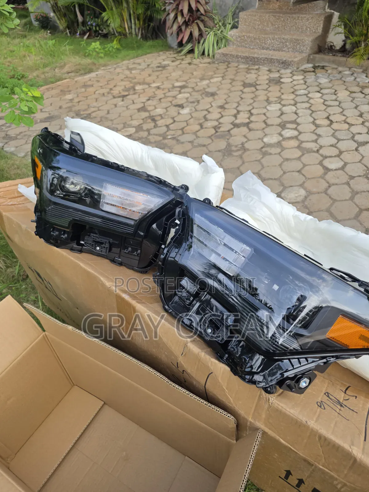 2024 - 2026 Toyota Tacoma HeadLights LE | USA Spec