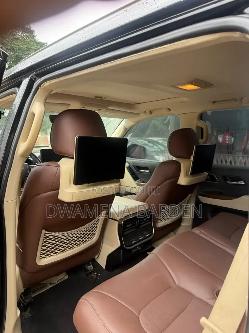 Toyota Land Cruiser 2018 Black