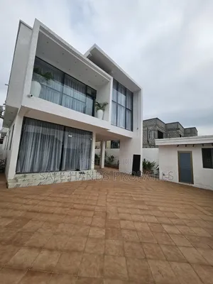 Furnished 5bdrm Duplex in Accra Metropolitan for sale