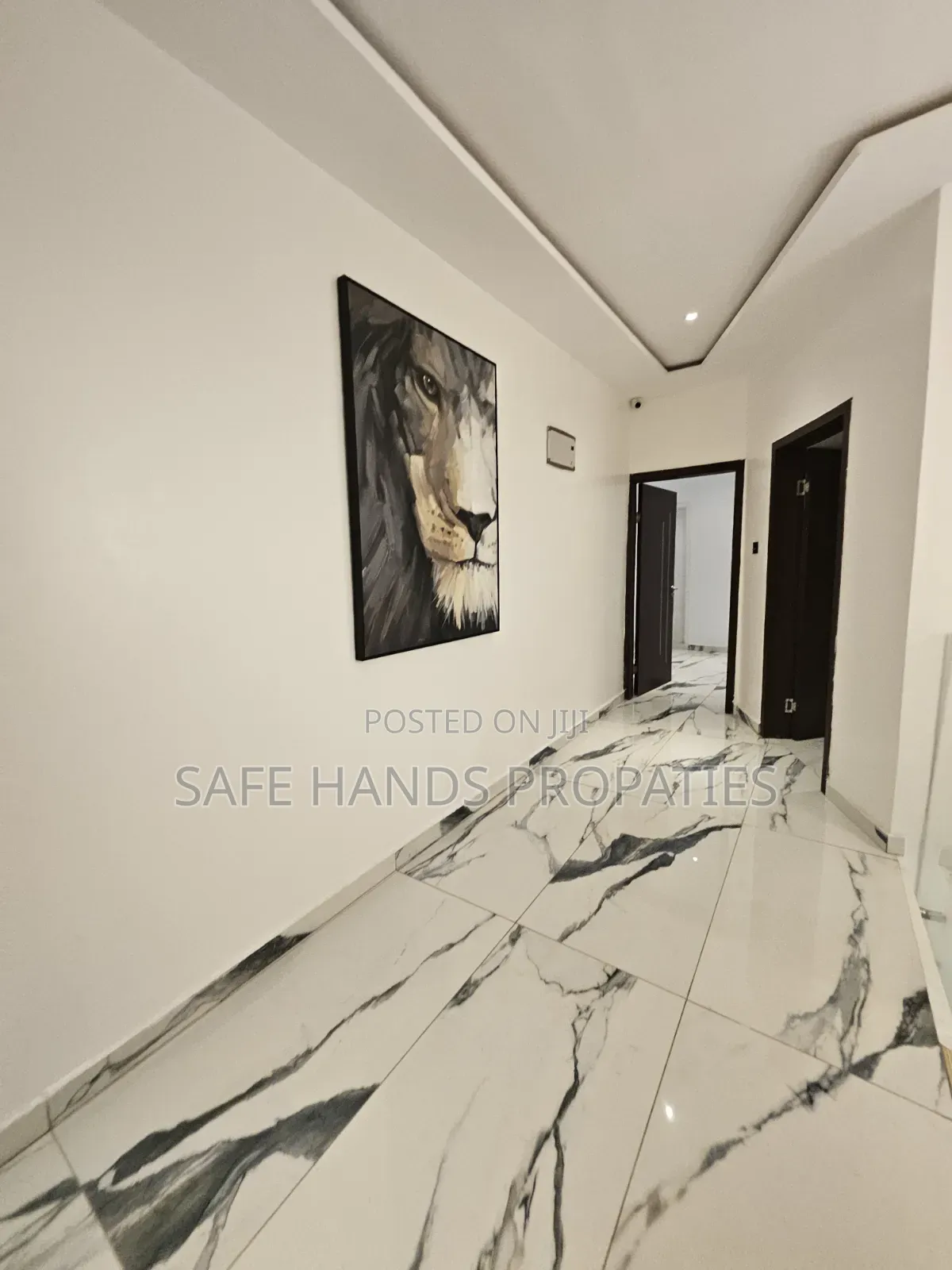 Furnished 5bdrm Duplex in Accra Metropolitan for sale