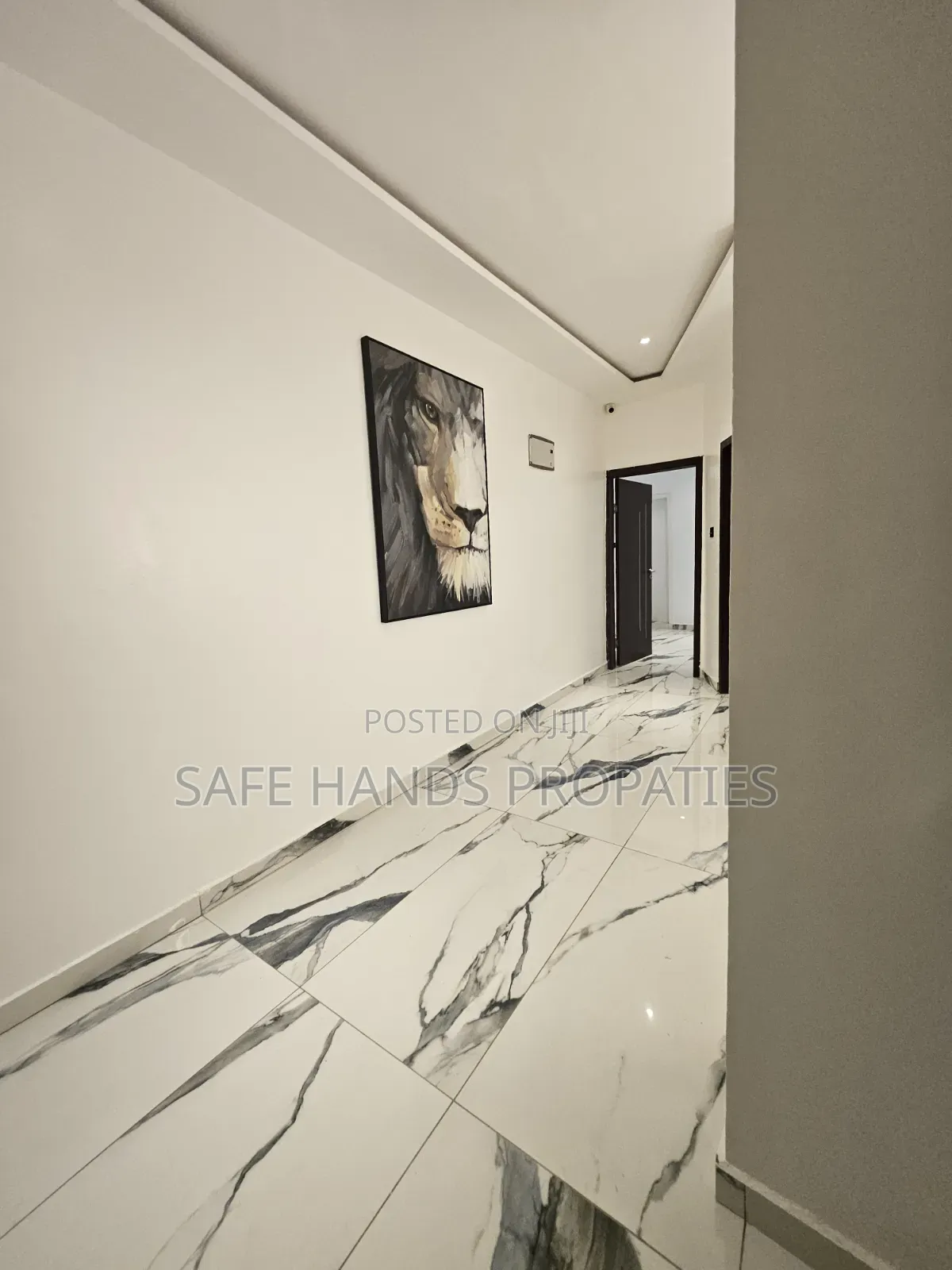 Furnished 5bdrm Duplex in Accra Metropolitan for sale