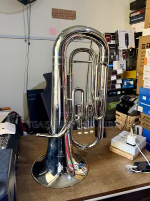 Yamaha 3 Valves Silver Euphonium