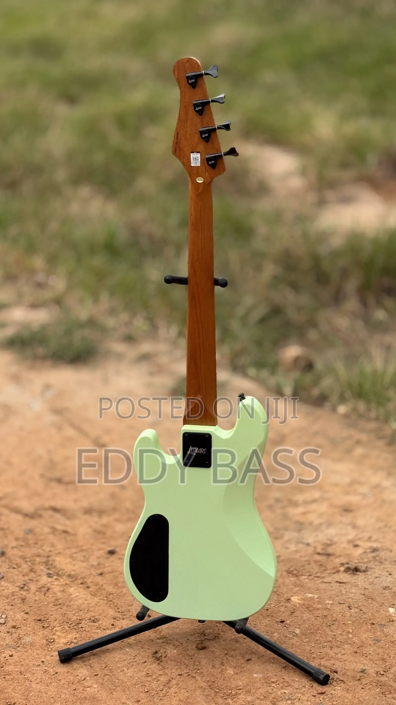 Seafoam Green Luxars Shortscale Bass