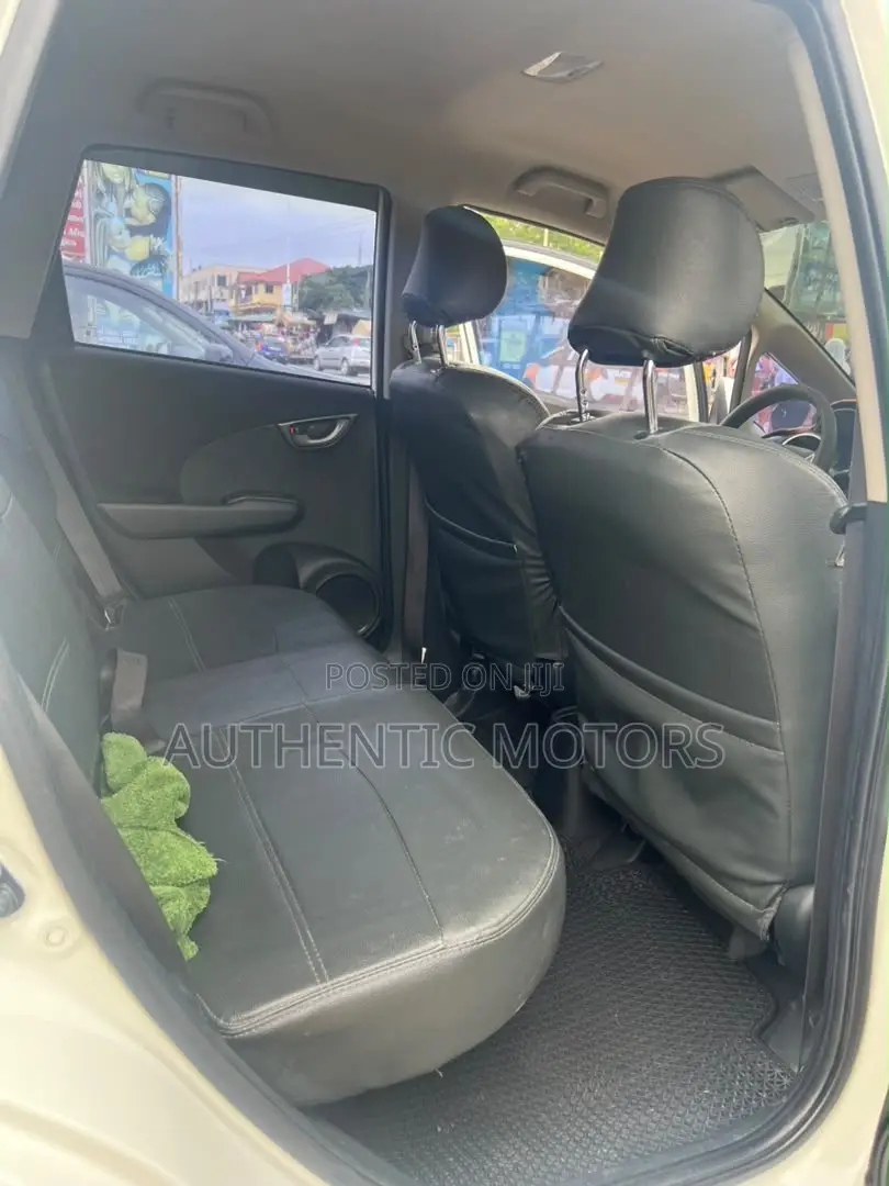 Honda Fit Sport Automatic 2011 White