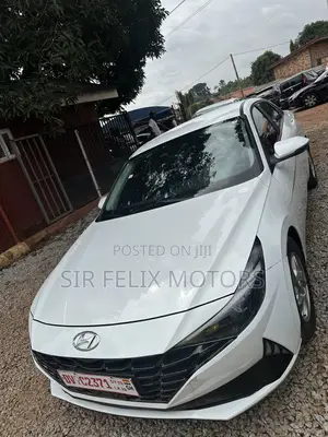 Hyundai Elantra SE 2021 White