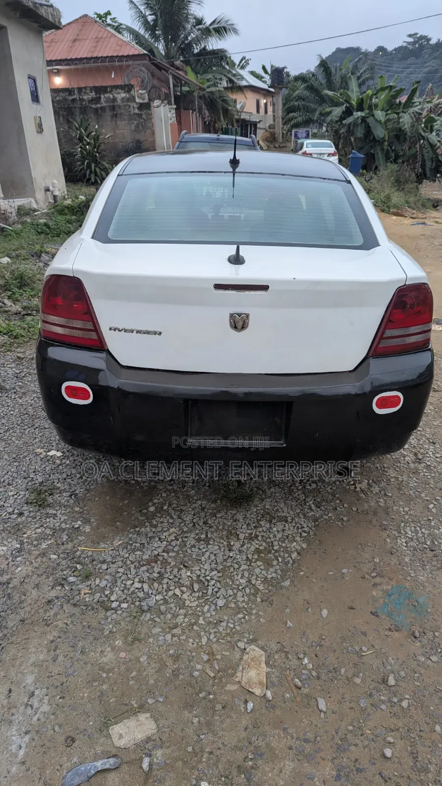 Dodge Avenger 2010 White