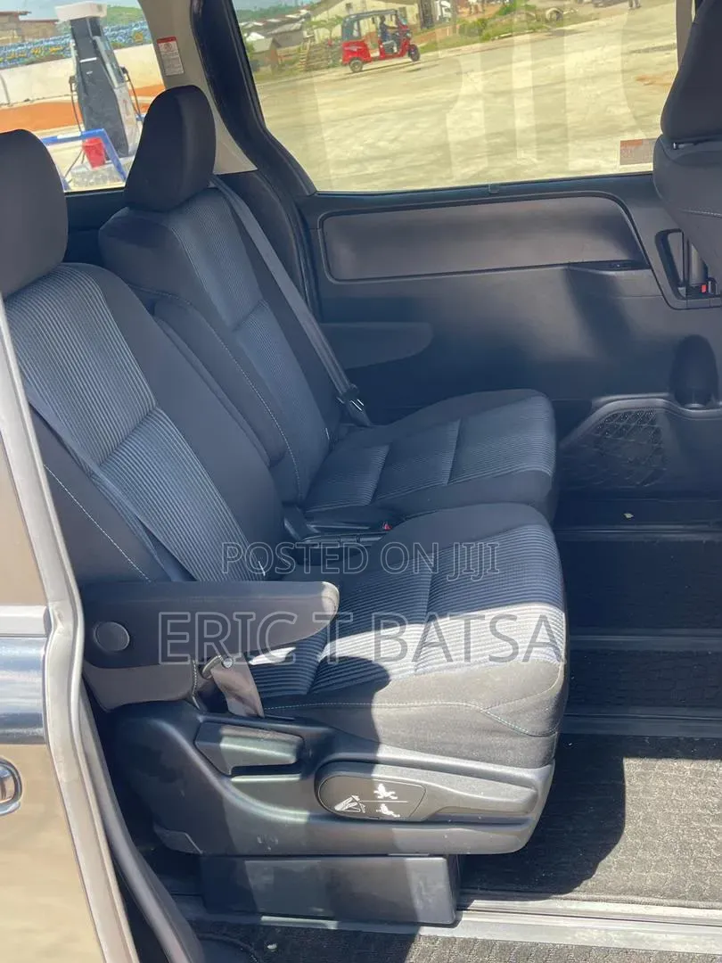 Toyota Voxy 2017 Black