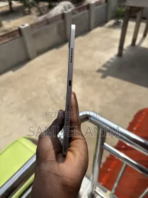 Apple iPad Pro 11 (2022) 256 GB Silver