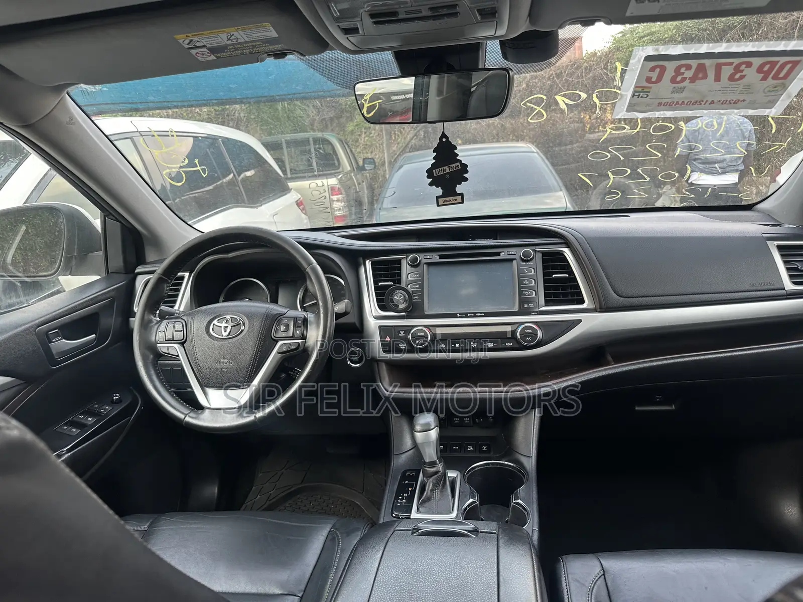 Toyota Highlander XLE 4x4 V6 (3.5L 6cyl 8A) 2018 White