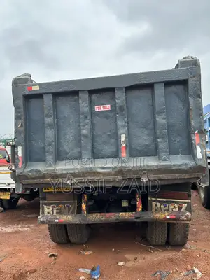 Benz Dump Truck 11
