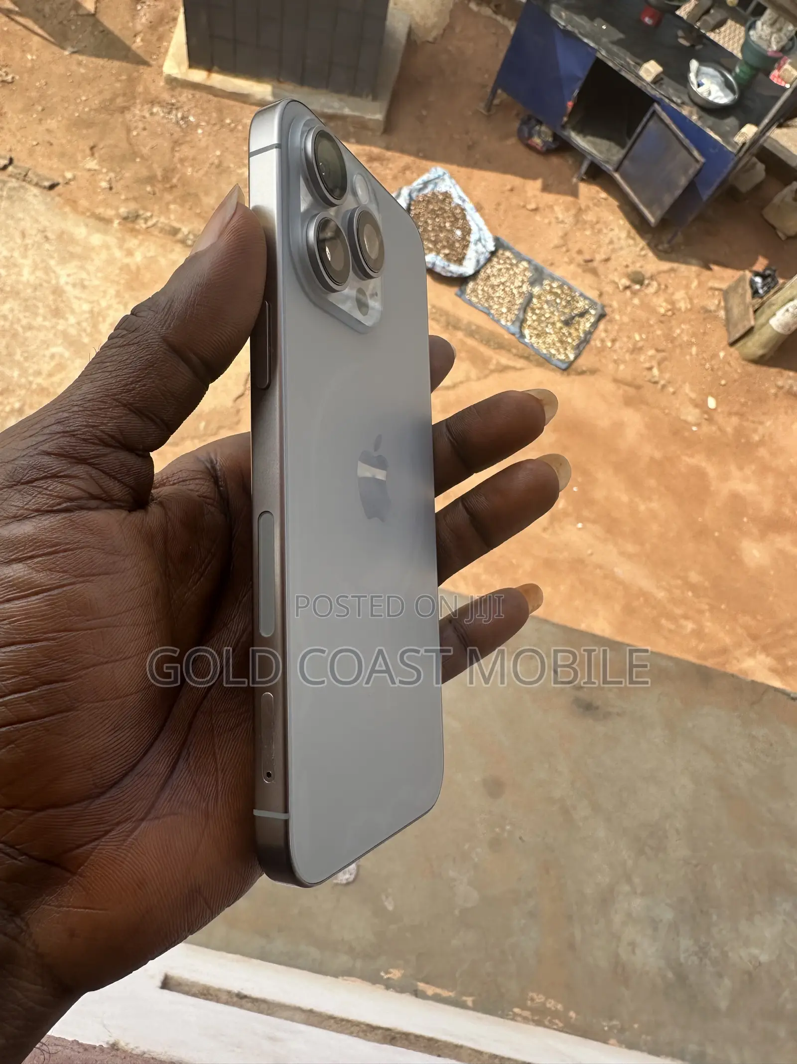 New Apple iPhone 15 Pro Max 256 GB Silver