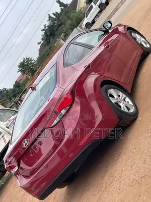 Hyundai Elantra 2016 Red