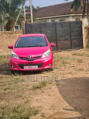 Toyota Vitz 1.3 FWD 5dr 2014 Pink
